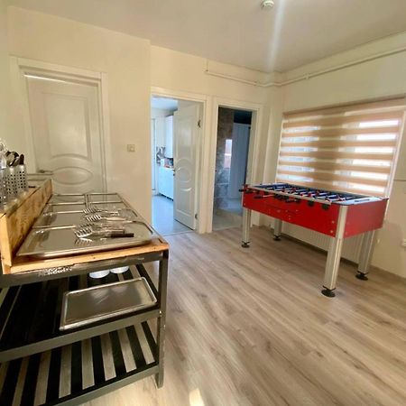 Nostalgia Time Hostel Istanbul Bagian luar foto